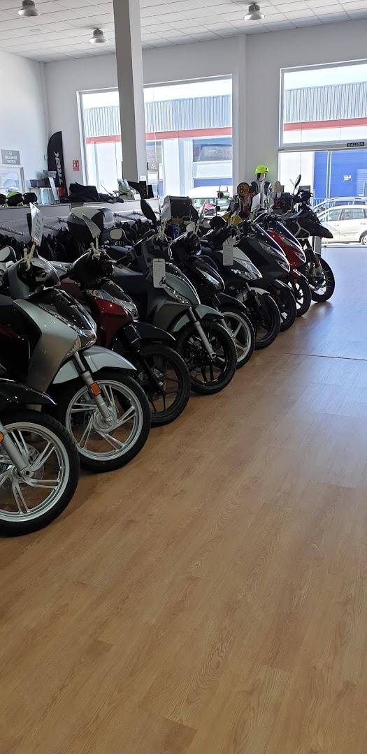 motosport-tropic-tienda-de-motos-y-bicis-en-motril-punto-de-venta